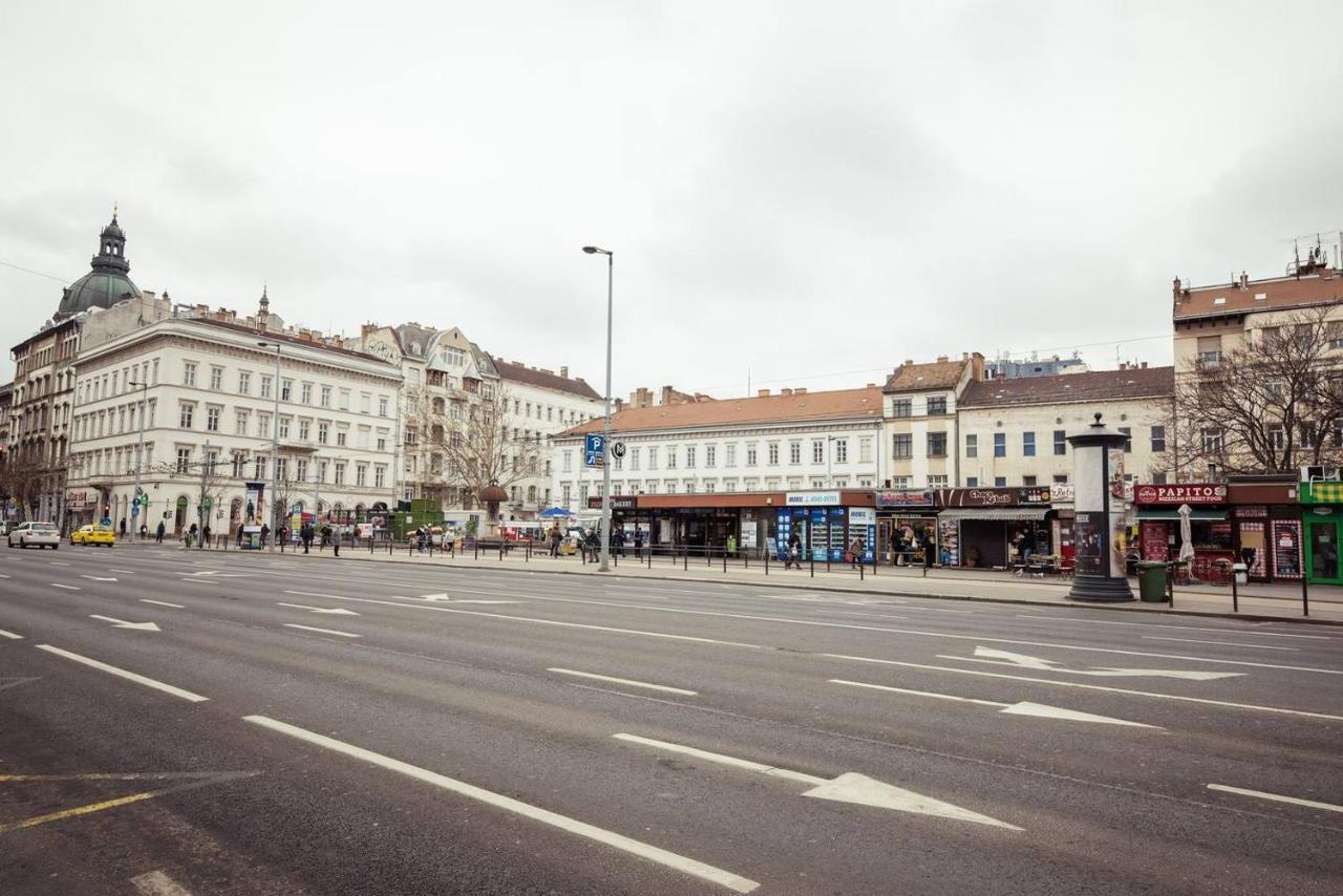 Newly Refurbished At Superb Location * Budapesta